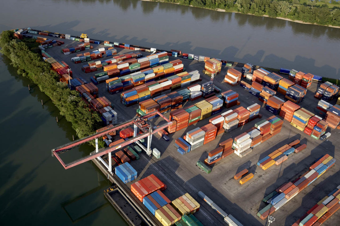 Port du Rhin à Strasbourg - Canal d'Alsace - Bassin Haelling (photo Frantisek Zvardon)